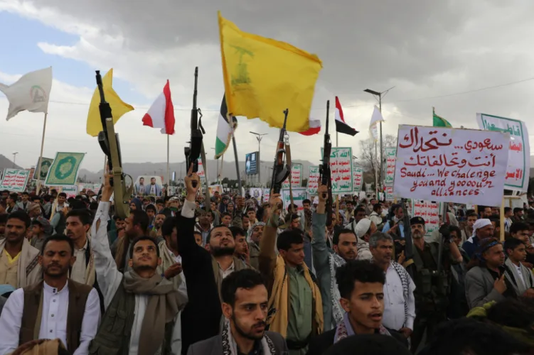 Iranian-backed Houthis kill 6 in attack on vessel
